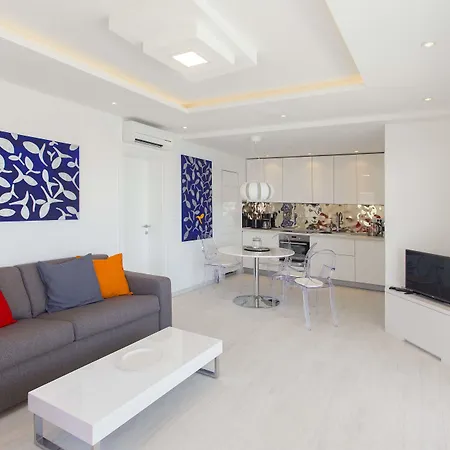 Apartment Blue Bay