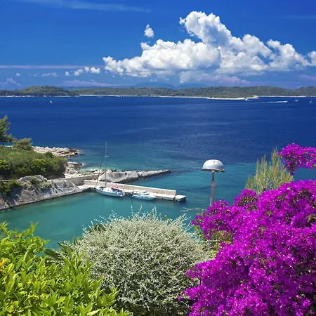 Blue Bay شقة هفار