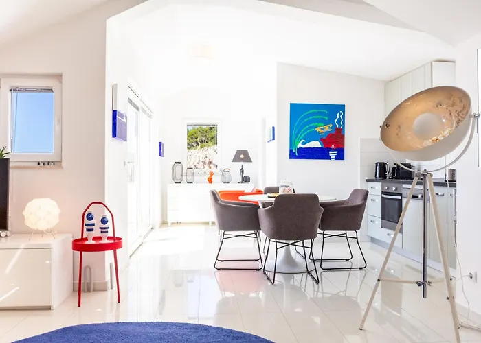 Blue Bay شقة هفار