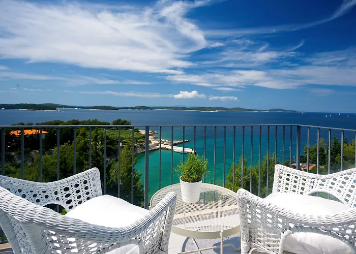 Blue Bay * هفار