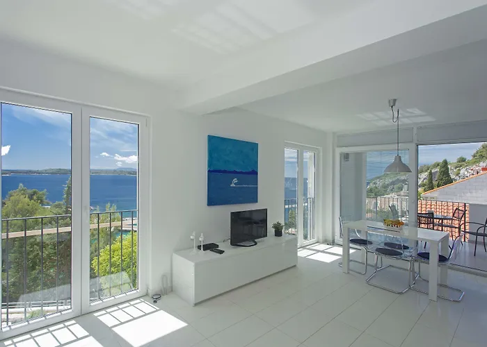 Blue Bay شقة هفار
